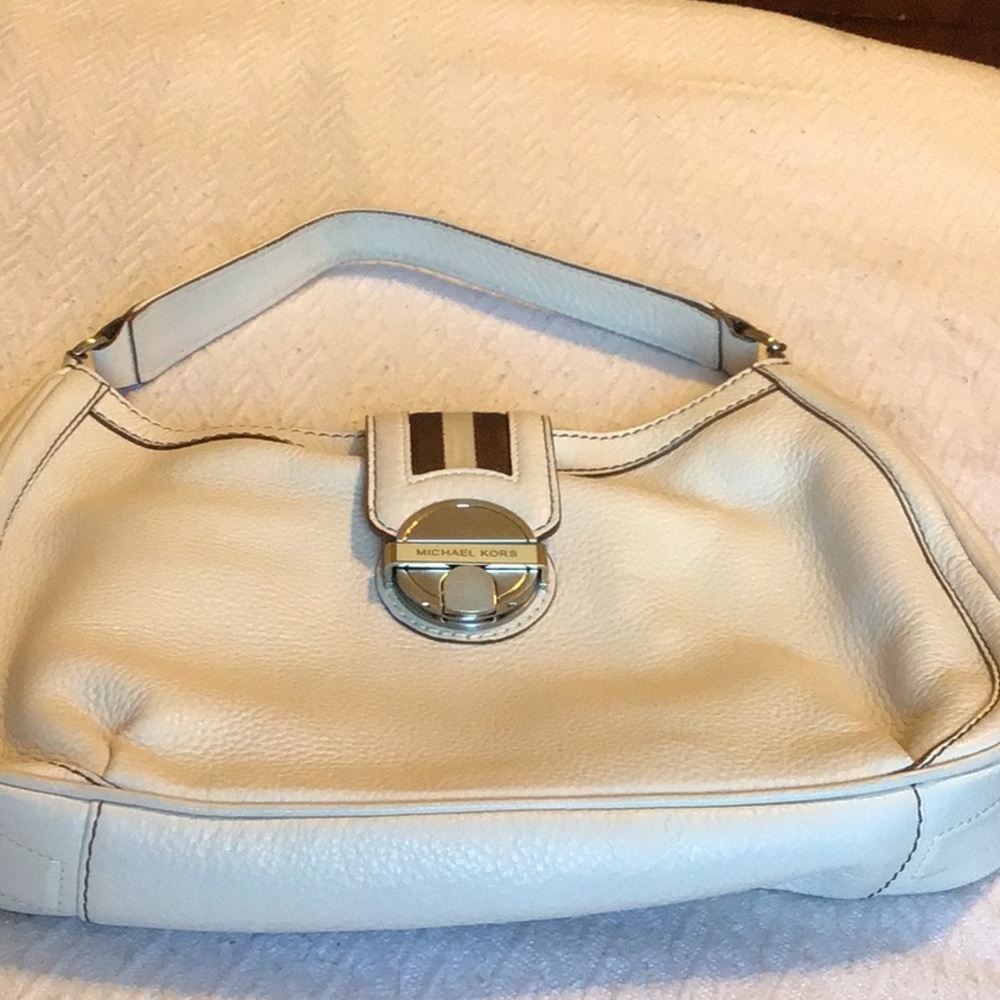 Michael Kors bags - Picture 2 of 6